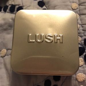 Lush beauty tin